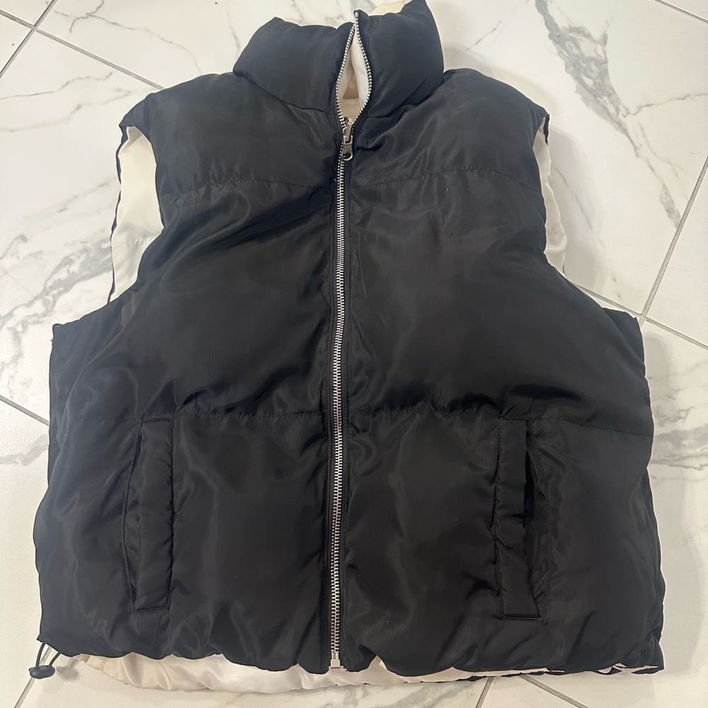Kohl's Black Reversible Puffer Vest